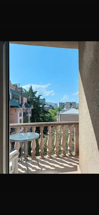 For rent 2-room apartment in Vake.