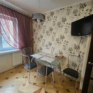 Продаж 3-кімнатної квартири біля метро Голосіївська