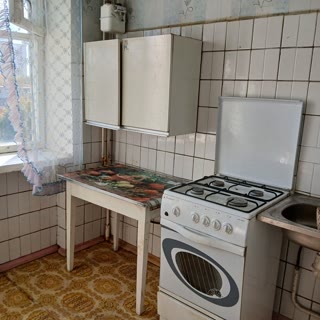 For Sale 2-Room Apartment Pavlovo Pole, Botanic Garden