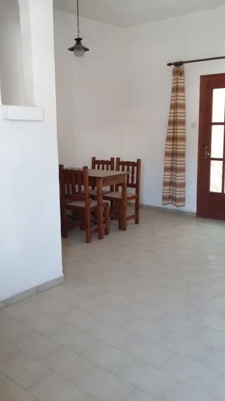 Συγκρότημα διαμερισμάτων 300τ.μ.