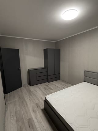 Продаж 1-кімнатної квартири біля метро Теремки та Голосіївського парку