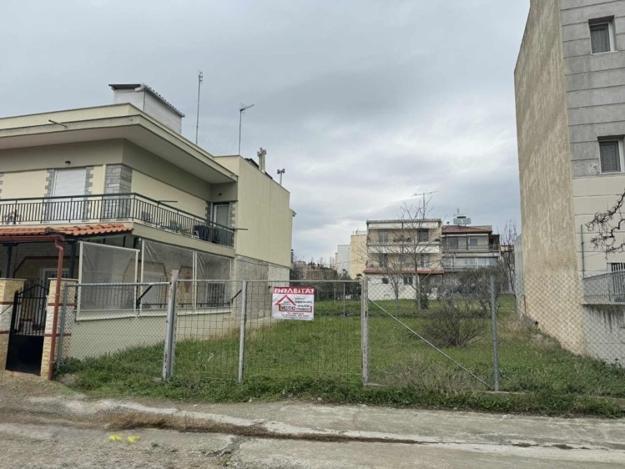 175 m² Plot