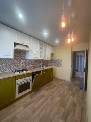 Продам сучасну 3-х кімнатну квартиру з новим ремонтом, ст. м. "23 Серпня", район Павлове Поле, вулиця Дерев’янка