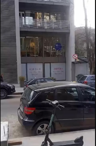 ქირავდება საოფისე კომერციული ფართი ვაკეში