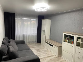 Продам 2 кімнатну квартиру 44 кв м м.Героїв Праці