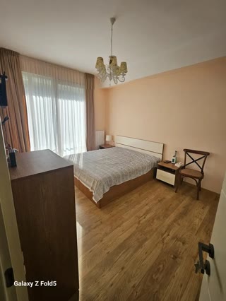 იყიდება 3 ოთახიანი ბინა ვაკეში
