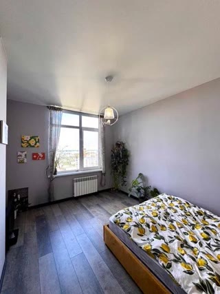 Продаж 3-кімнатної квартири в ЖК Henessy House в історичному Центрі Київа біля Смородинського парку