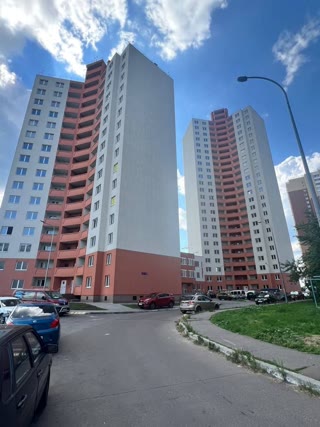 Продаж 1-кімнатної квартири на Троєщені