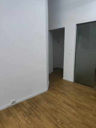 ქირავდება საოფისე კომერციული ფართი ვერაზე
