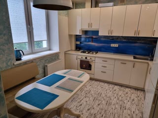 Продам 3-кімнатну квартиру с Жуковського, ЖК Пори року, Дача 55