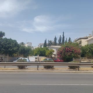 1012 m² Plot