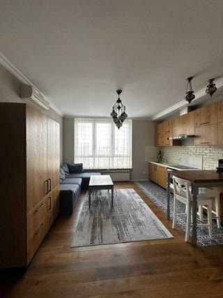 Sale of a 2-room apartment near Vyrlytsia metro