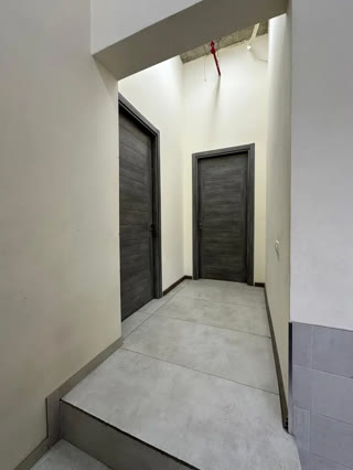 Universal commercial space for rent in Lilo