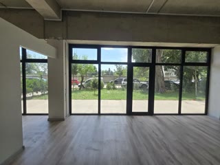 ქირავდება სავაჭრო ფართი სამგორში