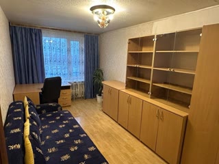 Продаж 3-кімнатної квартири біля Інституту Шалімова