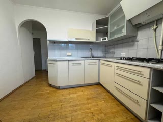 Продається 2к квартира, вул. Князя Романа Мстиславича, парк Перемога