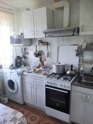 Продам 2к м. Армейська, Нові Дома
