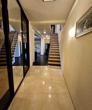 Продаж 3-кімнатної квартири на Печерську
