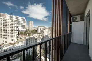 იყიდება 2 ოთახიანი ბინა საბურთალოზე