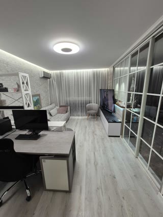 Sale of a 2-room apartment in a comfort-class residential complex, Metro Vyrlytsia