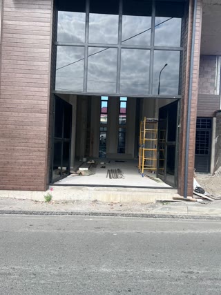 For Sale: High-Ceiling Commercial Space on Fridon Khalvashi Avenue – White Frame Condition