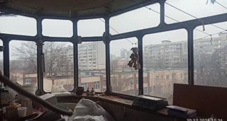 Продаж 4-кімнатної квартири, під ремонт, вул. Азербайджанська