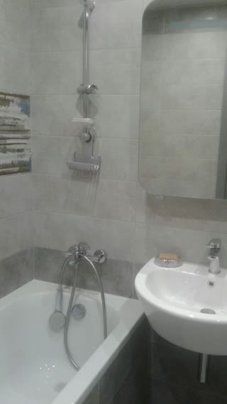 Продам квартиру 2 ком 624 район салтовка