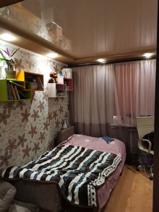 Продам 4х кімнатну квартиру