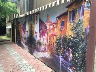 В салоні краси(центр) здається робоча зона для перукаря
