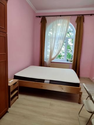 Продаж 2-кімнатної квартири, вул.Братів Міхновських Львів