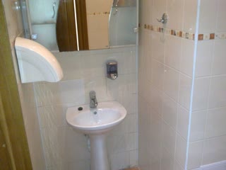 ПРОДАЮ приміщення 65 м2, 1 поверх, окремий вхід. вул. Б. Хмельницького