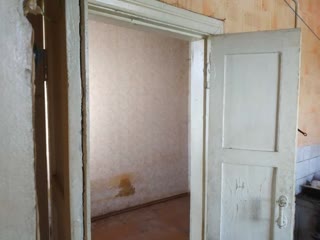 Продам квартиру в місті Лозова по