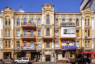 Продам 4-к квартиру вул. Басейна, Палац Спорту