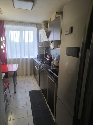 For Sale 3-room Apartment in Nivki