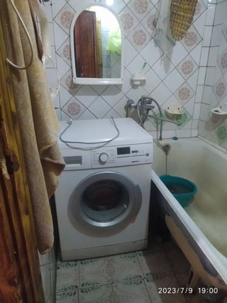Продам 2-х к.кв. ст.м. Індустріальна, ХТЗ