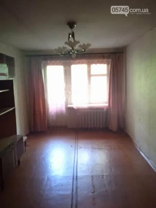 Apartment, for sale 2-room apartment on the second floor in the center of the city of Lozova, near the market opposite