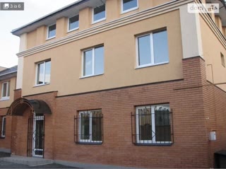 Продається будинок з ділянкою в Києві