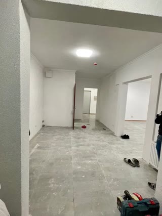 Продаж фасадного приміщення на Позняках