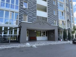 Sale of a 1-room apartment with a panoramic balcony in the residential complex 'Revutsky', 7 minutes to the metro 'Kharkivska'
