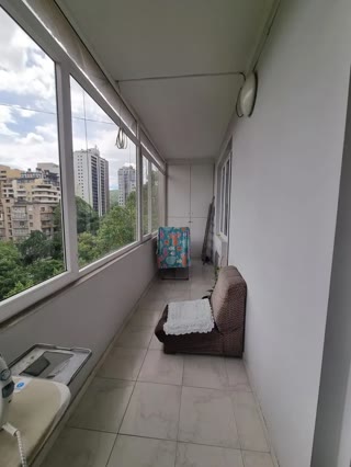 Продается 4 комнатная квартира в Ваке.