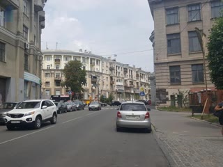 Продається 2-ох поверхове окремо стояче будівля біля Микільського