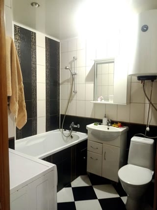 For Sale 3-room Apartment near Student Station, Saltivka