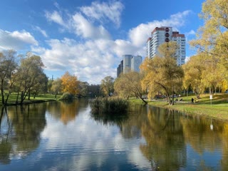 Продаж просторої 4-кімнатної квартири на початку Троєщини