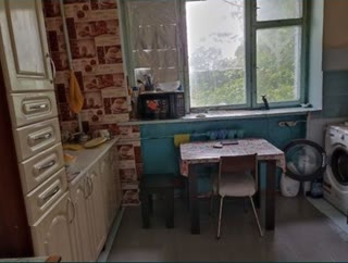 Продам 1-кімнату у гуртожитку сімейного типу, Нові Будинки
