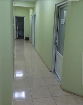 Продається нежитлове приміщення 160 м² у прохідному місці — під будь-який вид діяльності