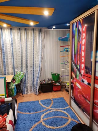 Продам 4х кімнатну квартиру