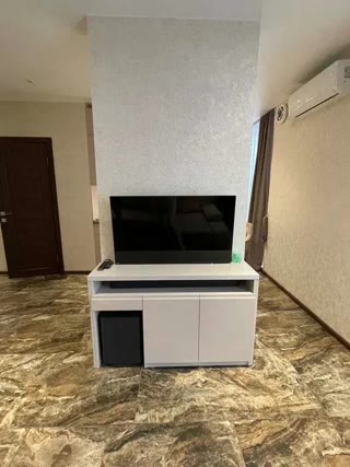 Продам 2к квартиру біля метро Вирлиця