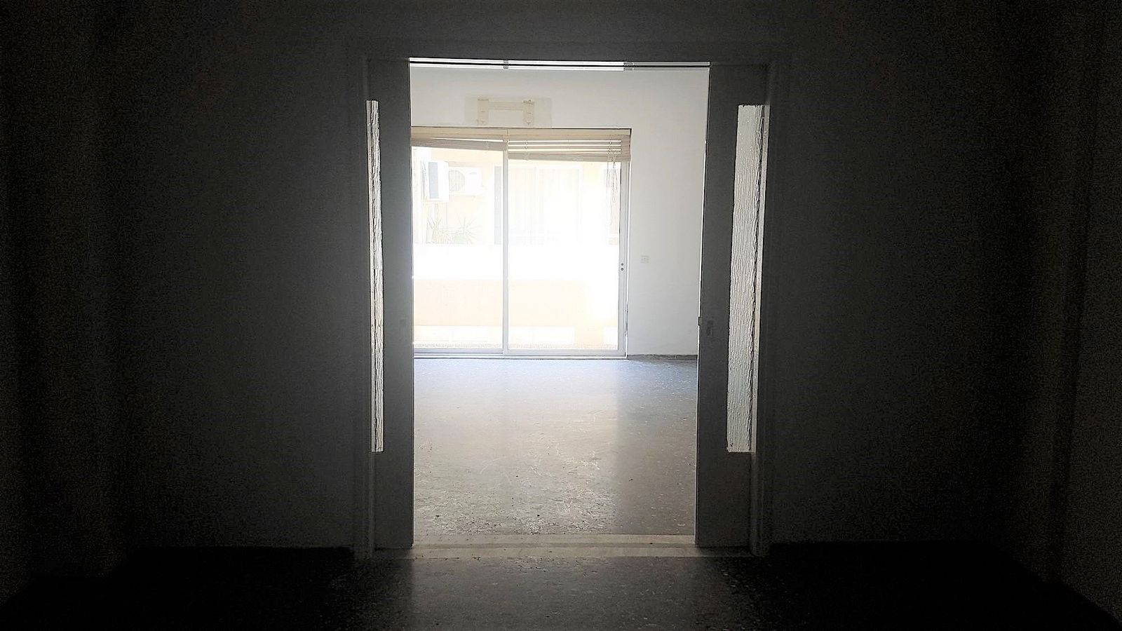 Κτίριο επαγγελματικών χώρων 600τ.μ.