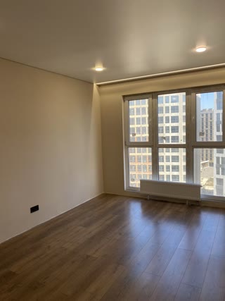 Продаж 3-кімнатної квартири в ЖК Лалаленд біля ТРЦ Lavina