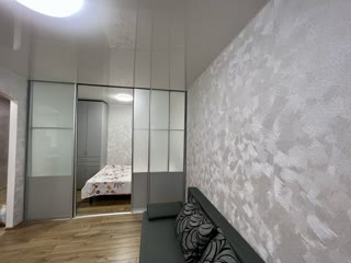 For Sale 1-room Apartment 23 Serpnya, Pavlove Pole